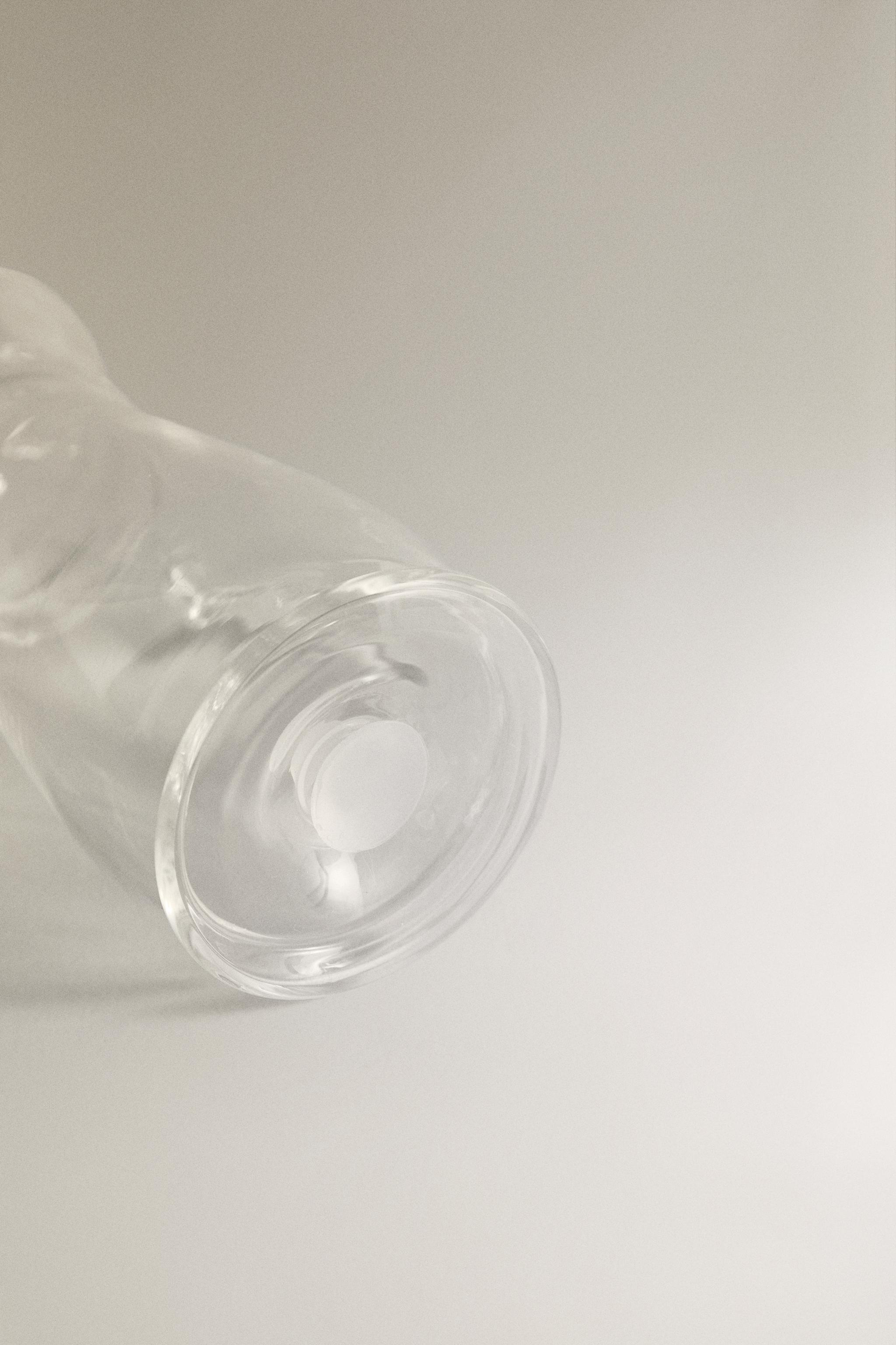 BOROSILICATE GLASS SALT AND PEPPER SHAKER SET
